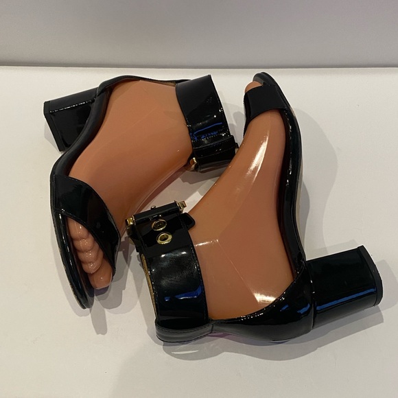 MICHAEL Michael Kors Open Toe Block Heel Sandals Patent Leather Black Size 6 EUC - Picture 6 of 10